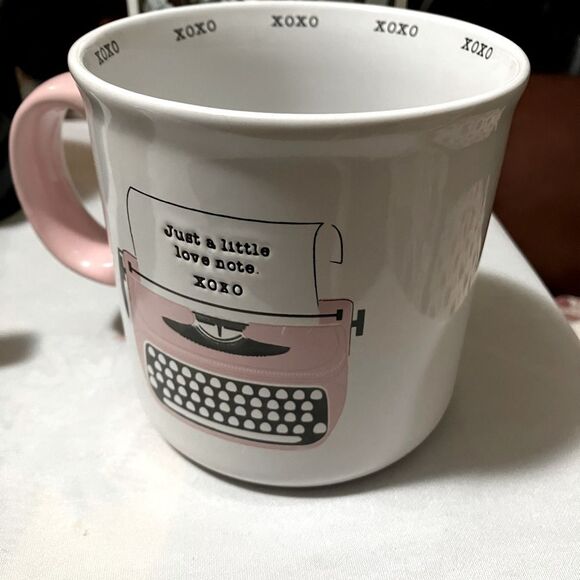 Just A Little Love Note XOXO Coffee Mug Ceramic Pink Typewriter 20 oz Nib - Picture 5 of 9